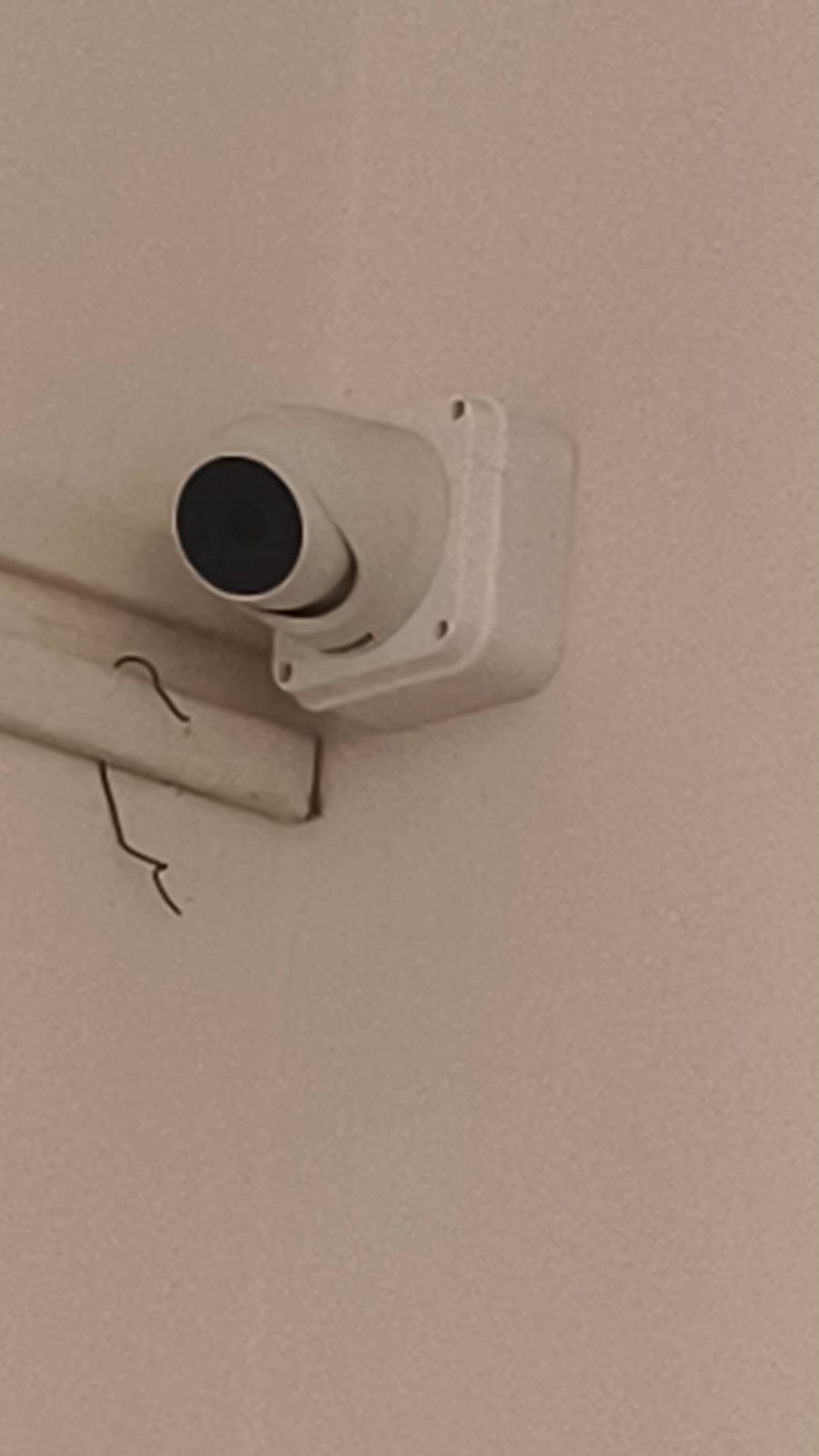 लोकसहभागातून CCTV बसविला